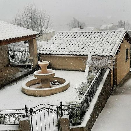 Gite La Foux De Peyroules エクステリア 写真